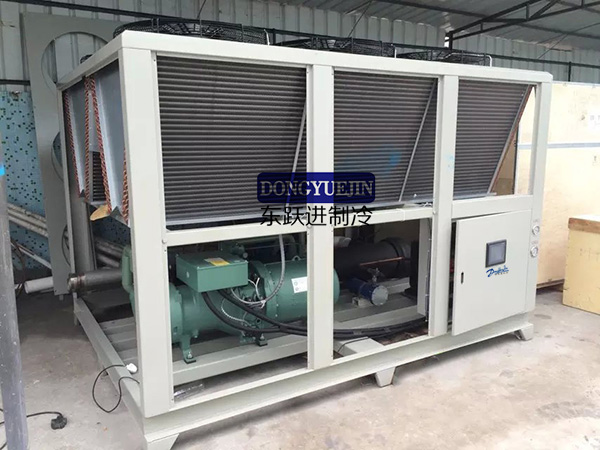 風冷螺桿式冷凍機組 風冷螺桿式冷凍機組